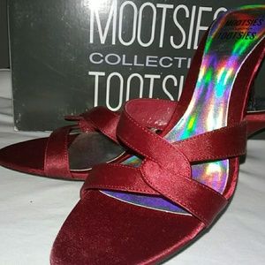 Mootsie Tootsie Red Heels